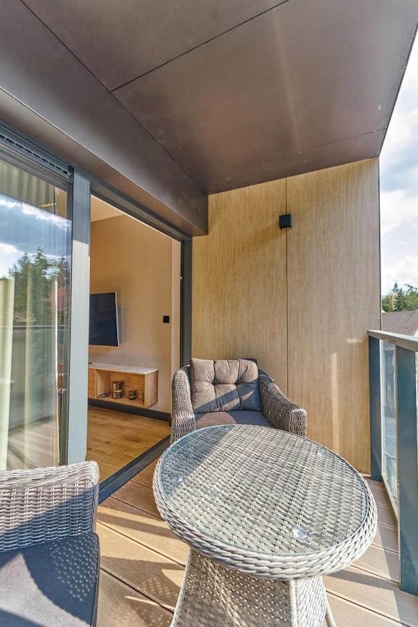 Laguna Ogrody Pieniawskie 33 Emerald Vip-Z Balkonem Поляница-Здруй Экстерьер фото